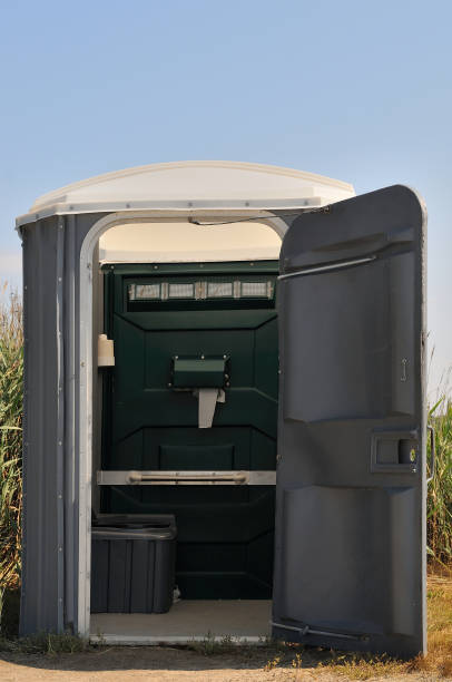 Best Portable restroom trailer rental  in Sanborn, IA